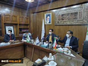 به مناسبت هفته پژوهش برگزار شد:
 جلسه ای با حضور ریاست دانشکده با اعضای هیأت علمی 2