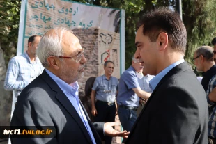 نشست صمیمی رئیس دانشکده با جمعی از بازنشستگان محترم و حضور پرمهر جناب آقای مهندس اعرابی موسس و بنیانگذار دانشکده فنی انقلاب اسلامی 6