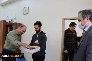 به مناسبت میلاد با سعادت یگانه منجی عالم بشریت حضرت مهدی(عج):

تقدیر از همکاران دانشکده فنی انقلاب اسلامی توسط رئیس دانشگاه فنی و حرفه ای استان تهران 2