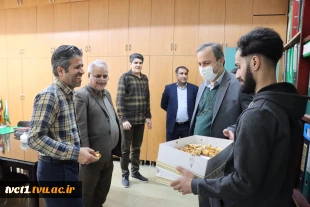 به مناسبت میلاد با سعادت یگانه منجی عالم بشریت حضرت مهدی(عج):

تقدیر از همکاران دانشکده فنی انقلاب اسلامی توسط رئیس دانشگاه فنی و حرفه ای استان تهران 2