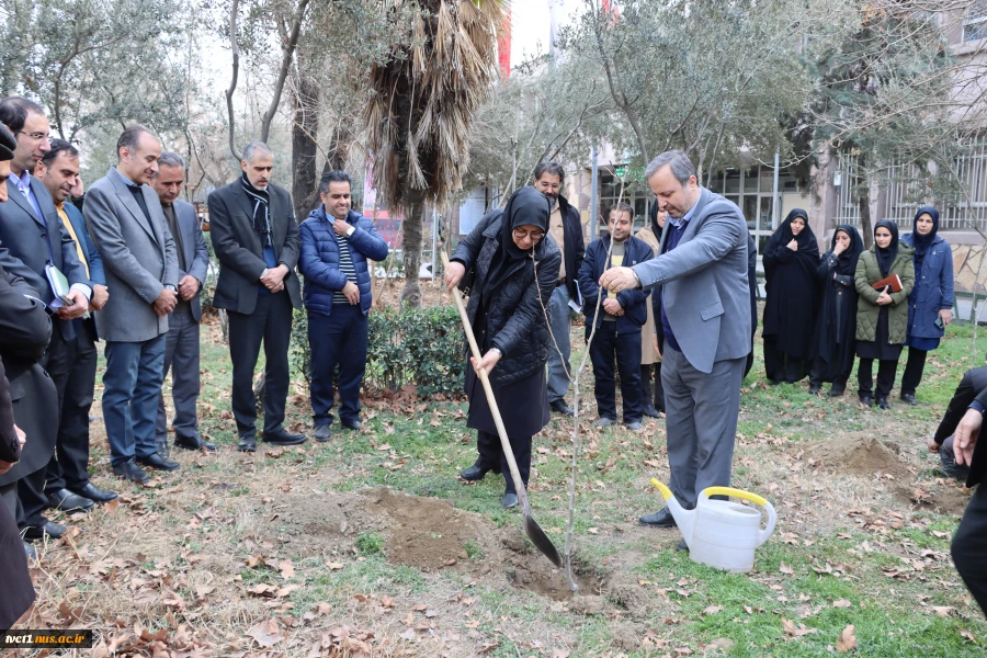 با حضور رئیس دانشگاه ملی مهارت استان تهران صورت گرفت:

برگزاری آیین درختکاری در دانشکده فنی انقلاب اسلامی 3