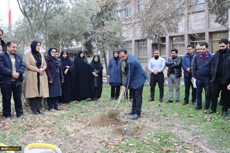 با حضور رئیس دانشگاه ملی مهارت استان تهران صورت گرفت:

برگزاری آیین درختکاری در دانشکده فنی انقلاب اسلامی 3