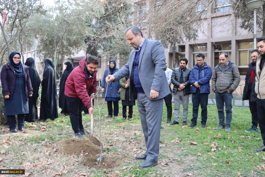 با حضور رئیس دانشگاه ملی مهارت استان تهران صورت گرفت:

برگزاری آیین درختکاری در دانشکده فنی انقلاب اسلامی 4