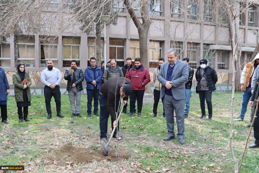 با حضور رئیس دانشگاه ملی مهارت استان تهران صورت گرفت:

برگزاری آیین درختکاری در دانشکده فنی انقلاب اسلامی 5