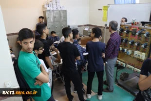بازدید دانش‌آموزان مدارس پاسدار اسلام ۲ و شهید نورایی از دانشکده ملی مهارت انقلاب اسلامی 12