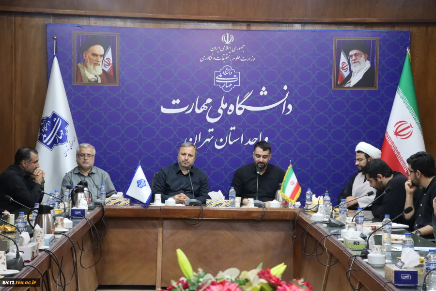 برگزاری کارگاه "تبیین رویایی جبهه حق و باطل در جنگ ایران و رژیم صهیونیستی " در دانشکده فنی انقلاب اسلامی تهران 3