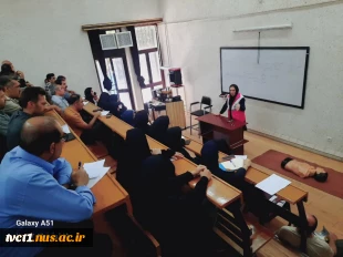 برگزاری کارگاه آموزشی ضمن خدمت توانمندسازی کارکنان دانشکده فنی انقلاب اسلامی با عنوان "کمک‌های اولیه پایه با همکاری جمعیت هلال احمر کشور 4
