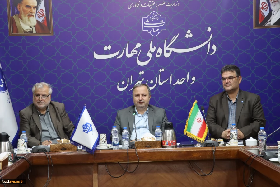 با حضور رییس دانشگاه ملی مهارت استان تهران؛

جلسه مشترک حوزه معاونت فرهنگی دانشجویی دانشکده فنی انقلاب اسلامی با دبیران تشکل ها و انجمن های علمی دانشکده فنی انقلاب اسلامی برگزار گردید. 2