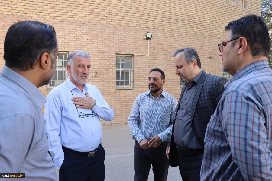 با حضور رییس دانشگاه ملی مهارت استان تهران؛
مدیر فنی و عمرانی شهرداری منطقه ۱۸ از دانشکده فنی انقلاب اسلامی بازدید کرد. 3