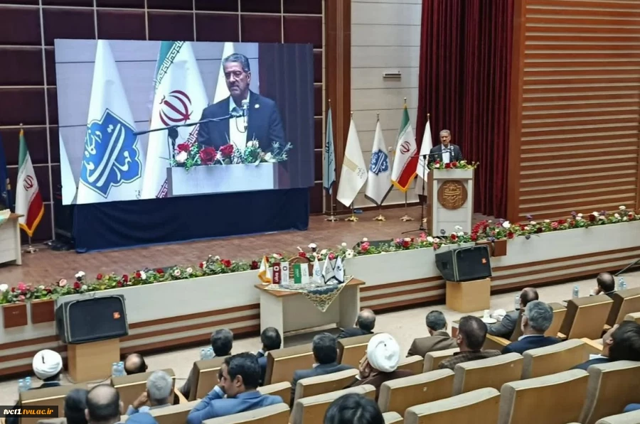 رئیس دانشگاه ملی مهارت در آیین اختتامیه سومین همایش ملی مهارت‌افزایی، هدایت شغلی و صلاحیت حرفه‌ای در آموزش عالی کشور:

امروز مهارت نه یک انتخاب بلکه یک ضرورت اجتناب‌ناپذیر است/ مسیر توسعه اقتصادی کشور از تربیت نیروهای توانمند و اشتغال‌پذیر می‌گذرد/ جوان