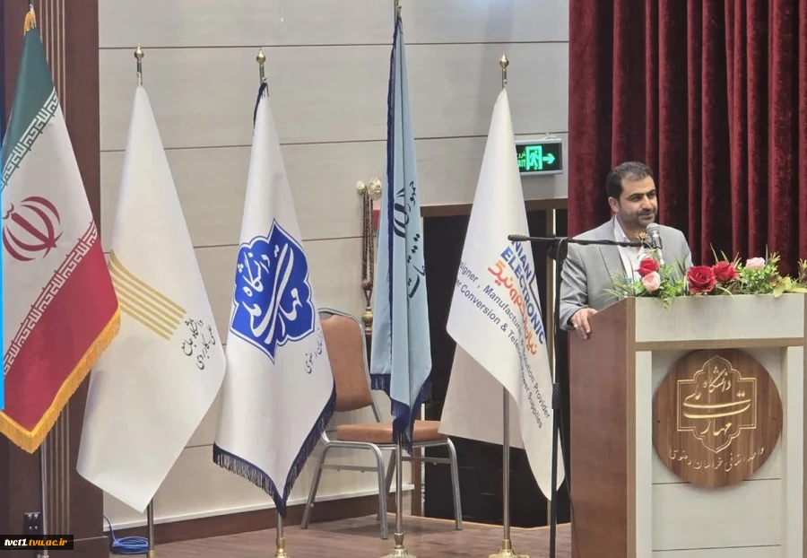 رئیس دانشگاه ملی مهارت در آیین اختتامیه سومین همایش ملی مهارت‌افزایی، هدایت شغلی و صلاحیت حرفه‌ای در آموزش عالی کشور:

امروز مهارت نه یک انتخاب بلکه یک ضرورت اجتناب‌ناپذیر است/ مسیر توسعه اقتصادی کشور از تربیت نیروهای توانمند و اشتغال‌پذیر می‌گذرد/ جوان