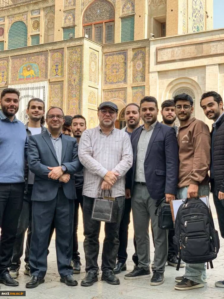 بازدید دانشجویان رشته معماری از مجموعه تاریخی کاخ گلستان