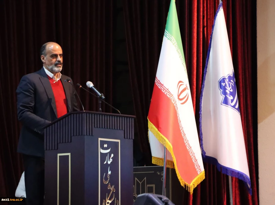 همزمان با فرارسیدن شانزدهم آذرماه؛
آئین گرامیداشت روز دانشجو با حضور معاون اداری، مالی و مدیریت منابع و مسئول نهاد نمایندگی مقام معظم رهبری(مدظله العالی) در دانشگاه ملی مهارت در دانشکده فنی انقلاب اسلامی تهران برگزار شد. 3