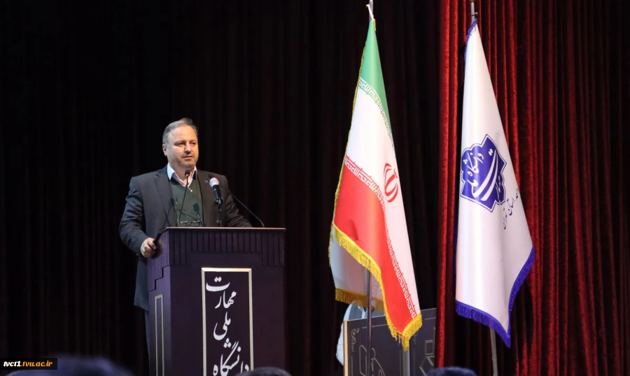 همزمان با فرارسیدن شانزدهم آذرماه؛
آئین گرامیداشت روز دانشجو با حضور معاون اداری، مالی و مدیریت منابع و مسئول نهاد نمایندگی مقام معظم رهبری(مدظله العالی) در دانشگاه ملی مهارت در دانشکده فنی انقلاب اسلامی تهران برگزار شد. 3