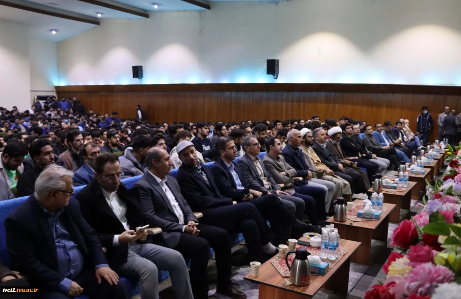 همزمان با فرارسیدن شانزدهم آذرماه؛
آئین گرامیداشت روز دانشجو با حضور معاون اداری، مالی و مدیریت منابع و مسئول نهاد نمایندگی مقام معظم رهبری(مدظله العالی) در دانشگاه ملی مهارت در دانشکده فنی انقلاب اسلامی تهران برگزار شد. 2