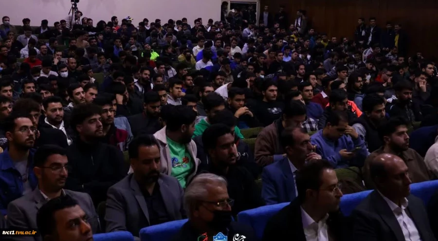 همزمان با فرارسیدن شانزدهم آذرماه؛
آئین گرامیداشت روز دانشجو با حضور معاون اداری، مالی و مدیریت منابع و مسئول نهاد نمایندگی مقام معظم رهبری(مدظله العالی) در دانشگاه ملی مهارت در دانشکده فنی انقلاب اسلامی تهران برگزار شد. 2