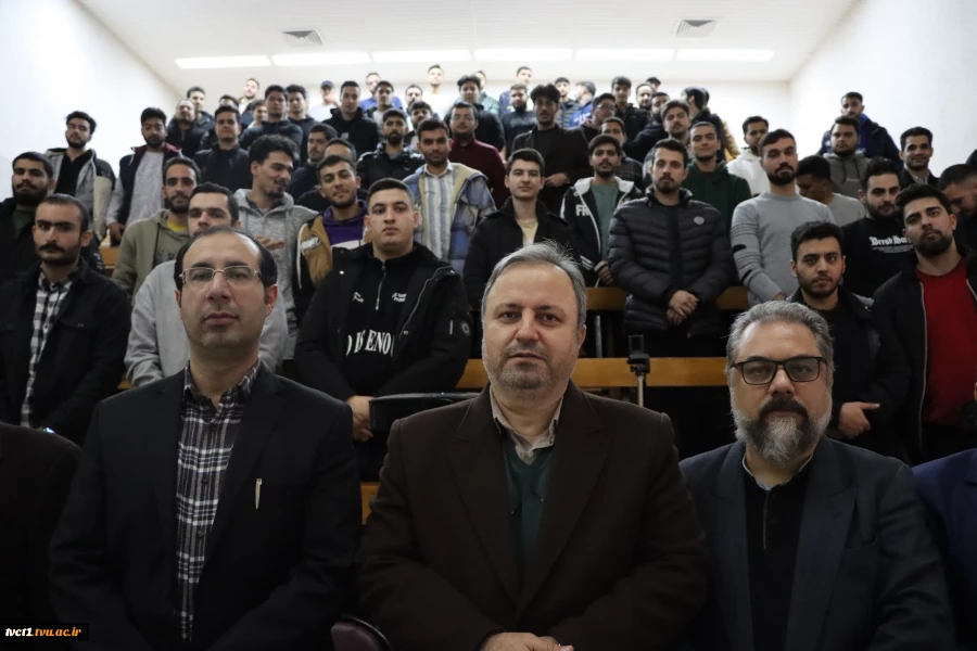 به مناسبت فرارسیدن هفته پژوهش؛

سمینار آموزشی و پژوهشی گروه مهندسی آسانسور با عنوان بررسی قابلیت های آسانسورهای نوین هیدرولیک در قیاس با آسانسورهای کششی برگزار شد 7