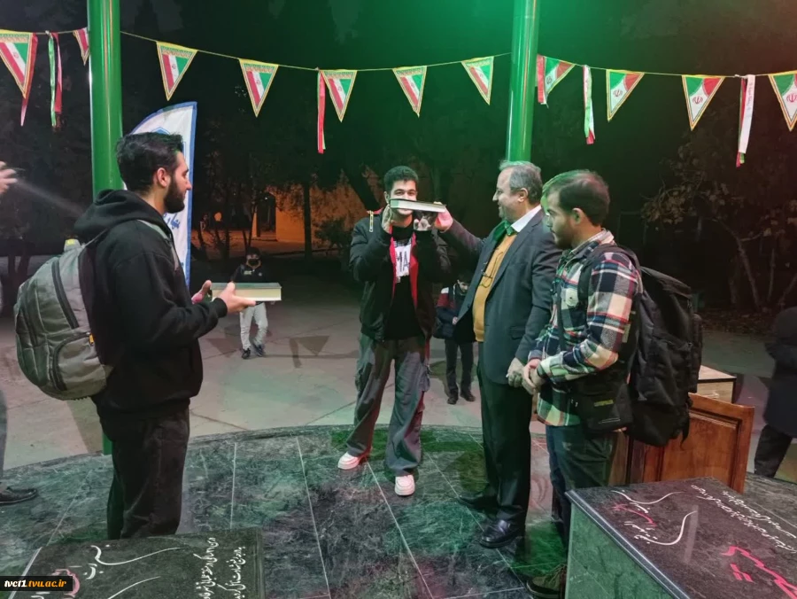 بدرقه دانشجویان دانشکده فنی انقلاب اسلامی جهت زیارت بارگاه ملکوتی حضرت ثامن الحجج امام رضا علیه السلام 2