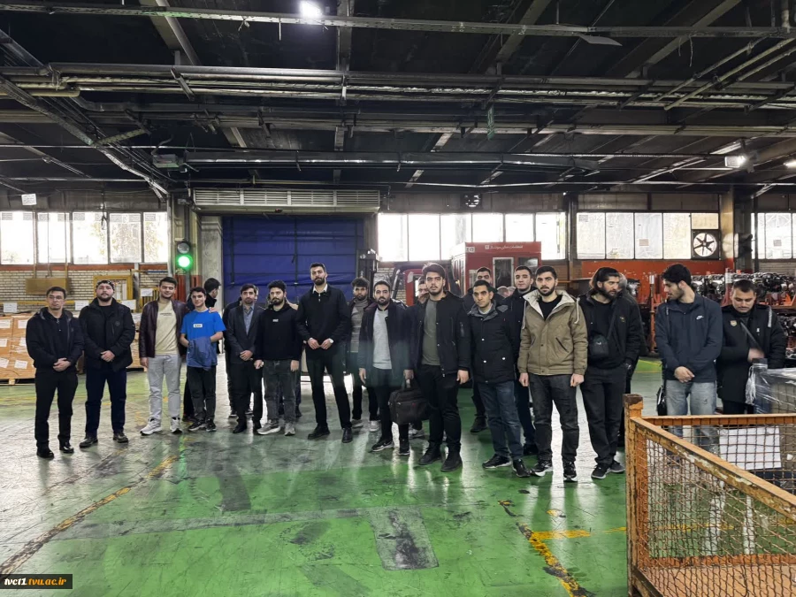 بازدید جمعی از دانشجویان رشته ساخت و تولید و مکانیک خودرو از شرکت سایپا مورخ ۶ دی ۱۴۰۴ 6