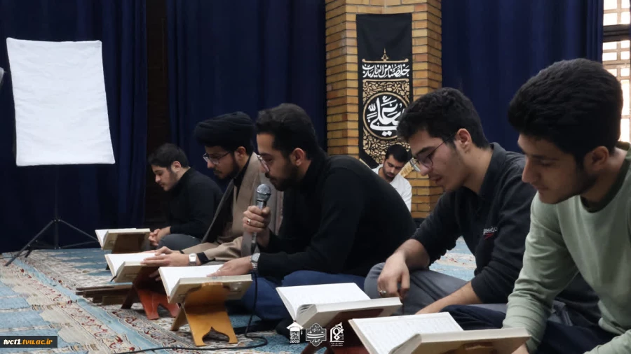 مراسم معنوی اعتکاف دانشجویی با حضور دانشجویان دانشکده فنی انقلاب اسلامی 5