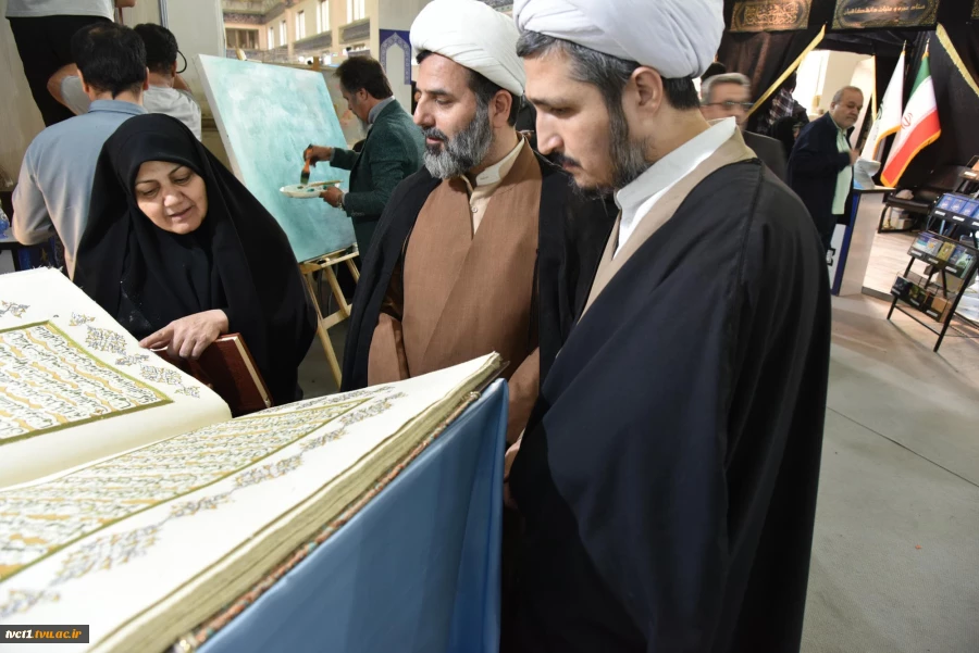 با حضور دکتر زمانی افتتاح شد؛

بخش دانشگاهی سی و سومین نمایشگاه بین‌المللی قرآن کریم با میزبانی دانشگاه ملی مهارت 11