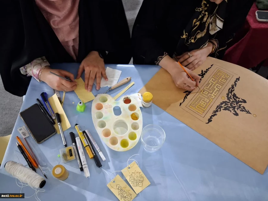 پنجمین روز از سی وسومین نمایشگاه بین المللی قرآن کریم باشعار ایران درپناه قرآن درغرفه دانشگاه ملی مهارت 8