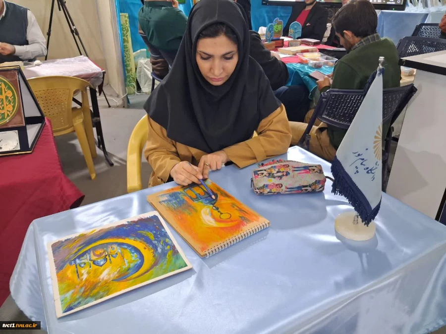 پنجمین روز از سی وسومین نمایشگاه بین المللی قرآن کریم باشعار ایران درپناه قرآن درغرفه دانشگاه ملی مهارت 9