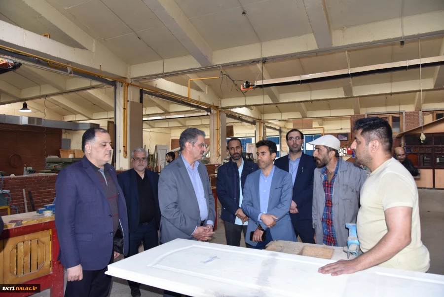 بازدید رئیس دانشگاه ملی مهارت از فعالیت‌های گروه جهادی دانشکده انقلاب اسلامی 3
