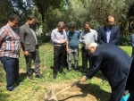 با حضور سرپرست دانشگاه ملی مهارت استان تهران صورت گرفت:

کاشت دو اصله نهال مثمر در پویش 