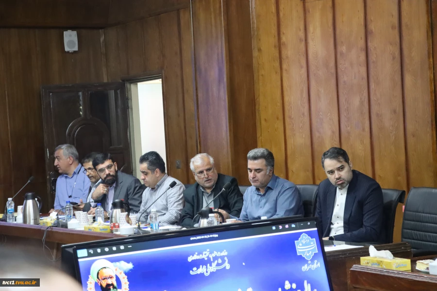 برگزاری مراسم بزرگداشت مقام شامخ معلم و نشست هم اندیشی دانشگاه پساجنگ و بعثت مردم ایران در دانشکده ملی مهارت انقلاب اسلامی  11