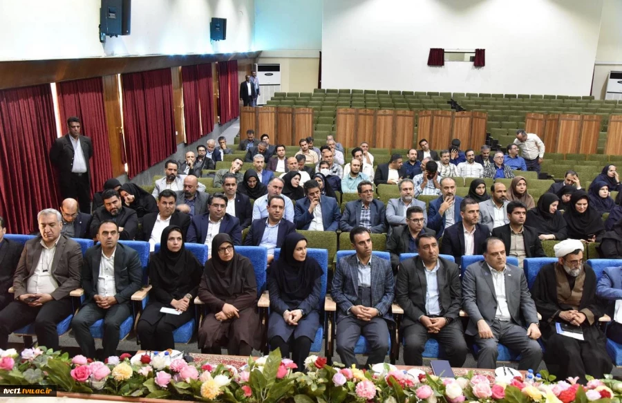 رئیس دانشگاه ملی مهارت در جشنواره سرآمدی آموزش استان تهران:

دانشگاه ملی مهارت می تواند معمار دانشگاه‌های مهارتی کشور باشد و اصولی مثل تعیین استاندارد، تربیت مربی و تضمین کیفیت را راهبری نماید/ استاد سرآمد کسی است که دانش را به مهارت تبدیل کند. 7
