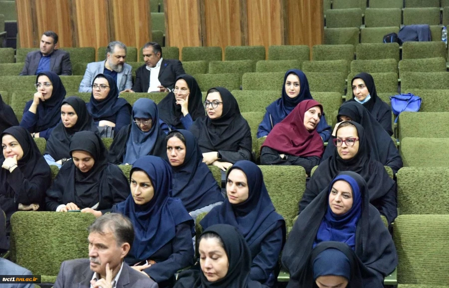 رئیس دانشگاه ملی مهارت در جشنواره سرآمدی آموزش استان تهران:

دانشگاه ملی مهارت می تواند معمار دانشگاه‌های مهارتی کشور باشد و اصولی مثل تعیین استاندارد، تربیت مربی و تضمین کیفیت را راهبری نماید/ استاد سرآمد کسی است که دانش را به مهارت تبدیل کند. 11