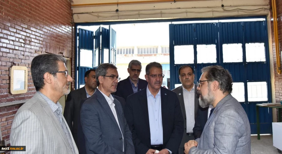 رئیس دانشگاه ملی مهارت در جشنواره سرآمدی آموزش استان تهران:

دانشگاه ملی مهارت می تواند معمار دانشگاه‌های مهارتی کشور باشد و اصولی مثل تعیین استاندارد، تربیت مربی و تضمین کیفیت را راهبری نماید/ استاد سرآمد کسی است که دانش را به مهارت تبدیل کند. 15