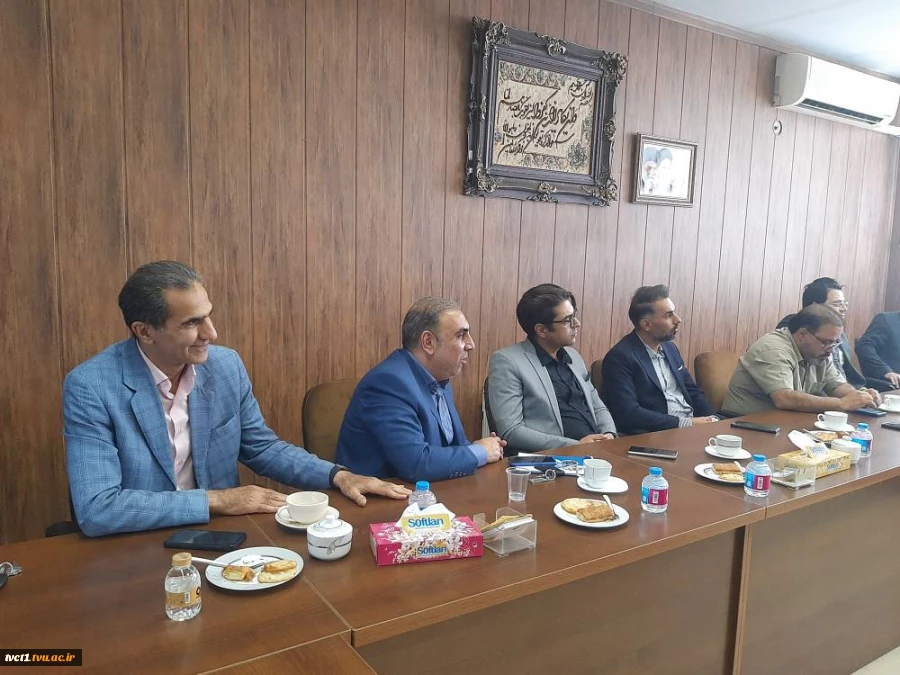 طی مراسمی با حضور سرپرست دانشگاه ملی مهارت واحد استانی تهران و رییس هیأت مدیره سندیکای آسانسور و پلکان برقی؛

 از اساتید برتر رشته آسانسور و پلکان برقی شاغل در دانشکده ملی مهارت انقلاب اسلامی تجلیل شد 5