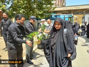 همزمان با برگزاری مراسم وداع و تشییع آقای شهید شهید ایران؛

استقبال هیئت رئیسه دانشگاه ملی مهارت از کاروان زیارتی استان زنجان در دانشکده انقلاب اسلامی تهران 4