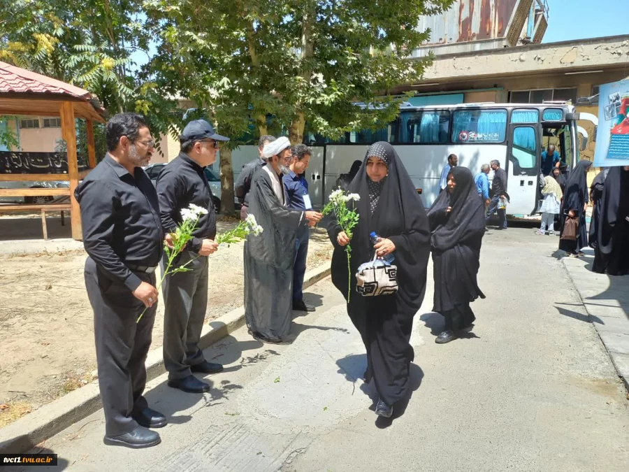 همزمان با برگزاری مراسم وداع و تشییع آقای شهید شهید ایران؛

استقبال هیئت رئیسه دانشگاه ملی مهارت از کاروان زیارتی استان زنجان در دانشکده انقلاب اسلامی تهران 5