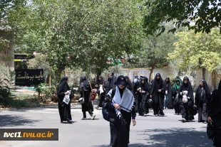 همزمان با برگزاری مراسم وداع و تشییع آقای شهید شهید ایران؛

استقبال هیئت رئیسه دانشگاه ملی مهارت از کاروان زیارتی استان زنجان در دانشکده انقلاب اسلامی تهران 10
