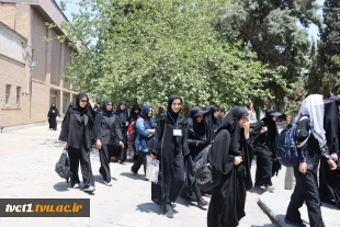 همزمان با برگزاری مراسم وداع و تشییع آقای شهید شهید ایران؛

استقبال هیئت رئیسه دانشگاه ملی مهارت از کاروان زیارتی استان زنجان در دانشکده انقلاب اسلامی تهران 12