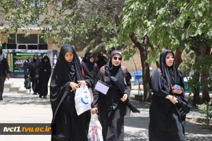 همزمان با برگزاری مراسم وداع و تشییع آقای شهید شهید ایران؛

استقبال هیئت رئیسه دانشگاه ملی مهارت از کاروان زیارتی استان زنجان در دانشکده انقلاب اسلامی تهران 13