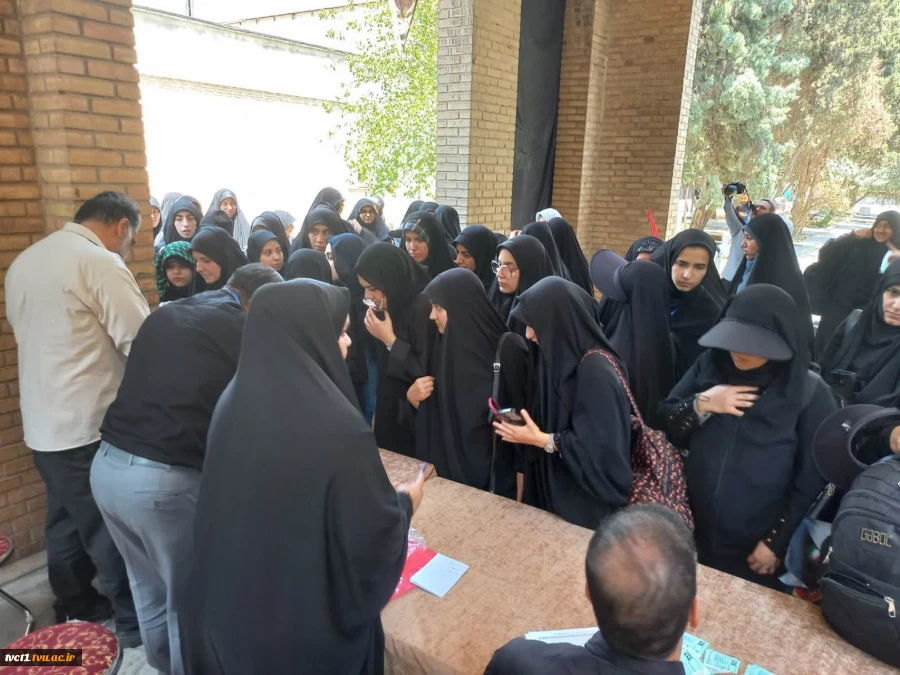 همزمان با برگزاری مراسم وداع و تشییع آقای شهید شهید ایران؛

استقبال هیئت رئیسه دانشگاه ملی مهارت از کاروان زیارتی استان زنجان در دانشکده انقلاب اسلامی تهران 21