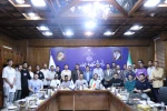 تقدیر از دانشجویان رشته مهندسی معماری دانشکده انقلاب اسلامی به منظور مشارکت در طرح بازسازی مدارس مناطق آسیب‌دیده در دوران جنگ رمضان 27