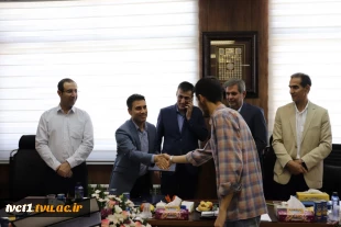 از عیب‌یابی هوشمند تا آسانسور پنوماتیک؛

 دفاع ۶ پروژه دانشجویی دانشکده فنی انقلاب اسلامی تهران در سندیکای آسانسور و پلکان برقی ایران 4