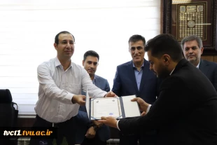 از عیب‌یابی هوشمند تا آسانسور پنوماتیک؛

 دفاع ۶ پروژه دانشجویی دانشکده فنی انقلاب اسلامی تهران در سندیکای آسانسور و پلکان برقی ایران 3