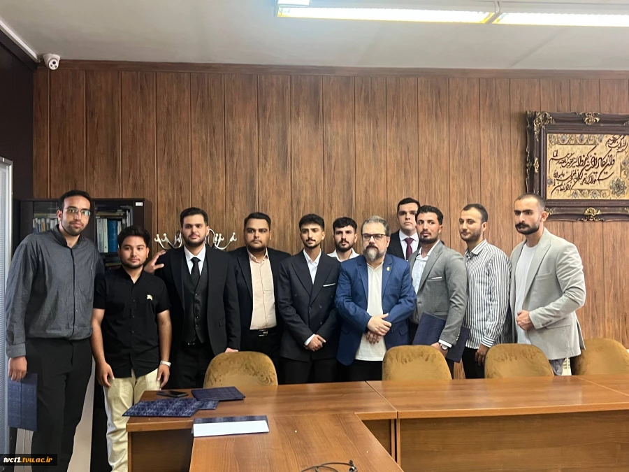 از عیب‌یابی هوشمند تا آسانسور پنوماتیک؛

 دفاع ۶ پروژه دانشجویی دانشکده فنی انقلاب اسلامی تهران در سندیکای آسانسور و پلکان برقی ایران 13