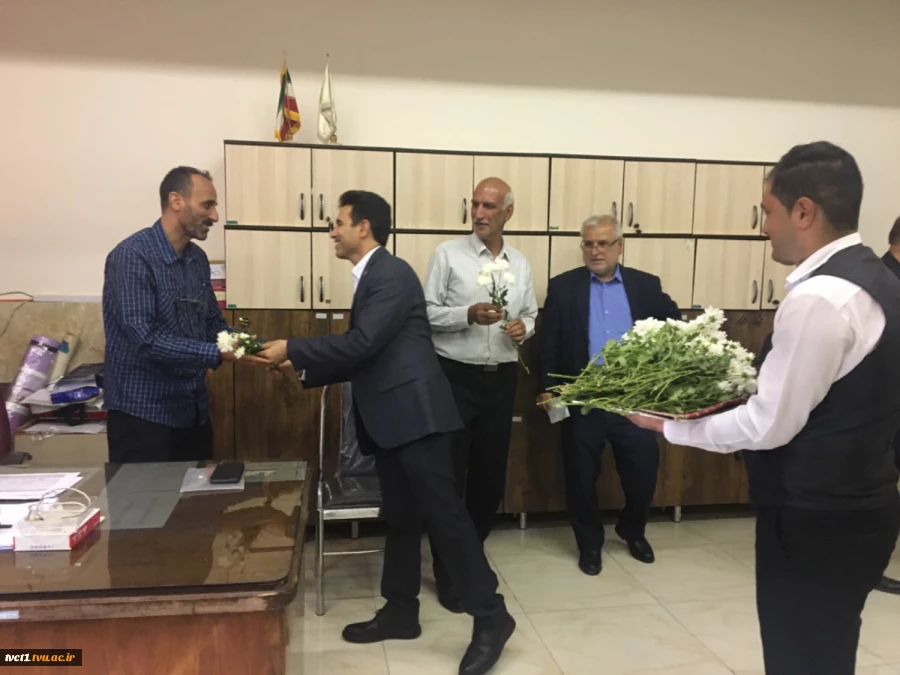 در آستانه آغاز سال تحصیلی جدید و همزمان با فرارسیدن هفته دفاع مقدس صورت پذیرفت؛

بازدید سرپرست دانشگاه ملی مهارت واحد استانی تهران از کارگاه‌های آموزشی دانشکده فنی انقلاب اسلامی  16
